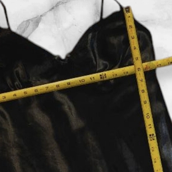 :XL: ✨3 for $45✨: Vintage Black Lace La Senza XL Slip. - Picture 8 of 8